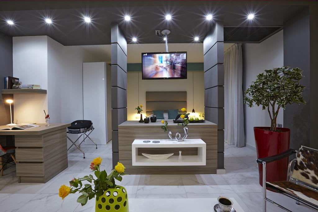 Sokratis Hotel Néa Mudaniá Szoba fotó